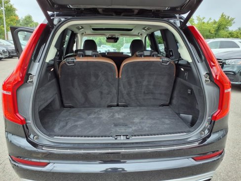 Used 2019 Volvo XC90 T6 Momentum w/ Advanced Package image 13
