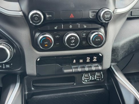 Used 2020 RAM 1500 Big Horn image 9
