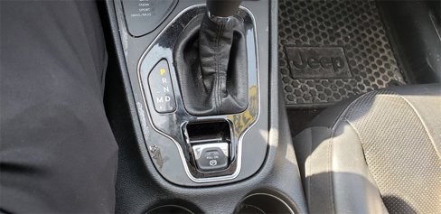 Used 2019 Jeep Cherokee Limited w/ Technology Group image 19