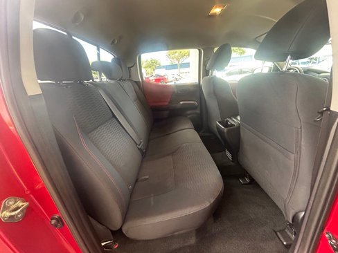 Used 2016 Toyota Tacoma SR5 image 30
