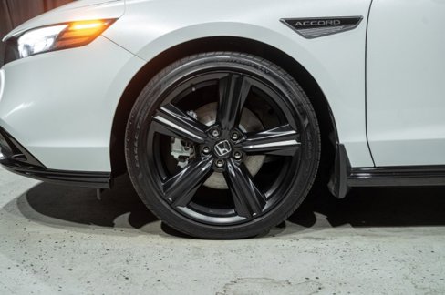 Used 2025 Honda Accord Sport image 7