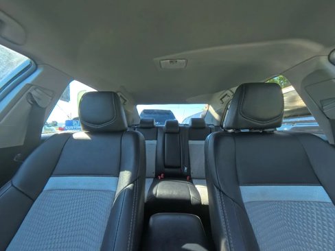 Used 2014 Toyota Camry L image 26