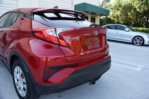 Used 2020 Toyota C-HR LE image 18