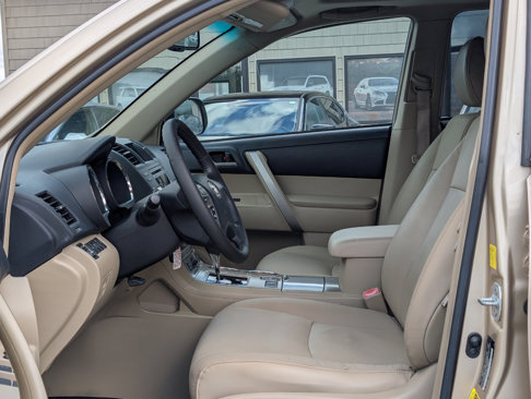 Used 2011 Toyota Highlander 2WD image 13