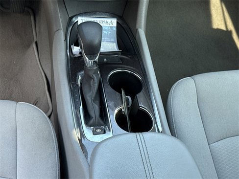 Used 2023 Chevrolet Malibu LT image 16