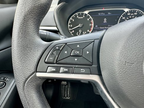 Used 2022 Nissan Altima 2.5 SV image 18