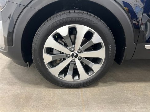 Used 2020 Kia Telluride S image 19