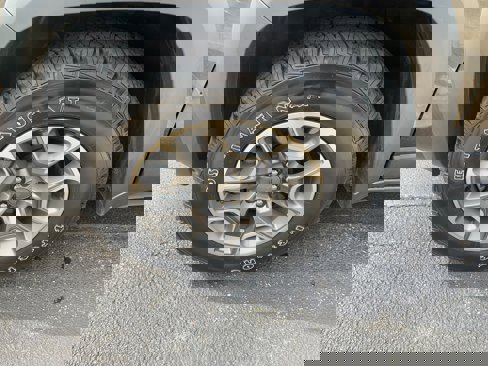 Certified 2022 Jeep Cherokee Trailhawk image 5