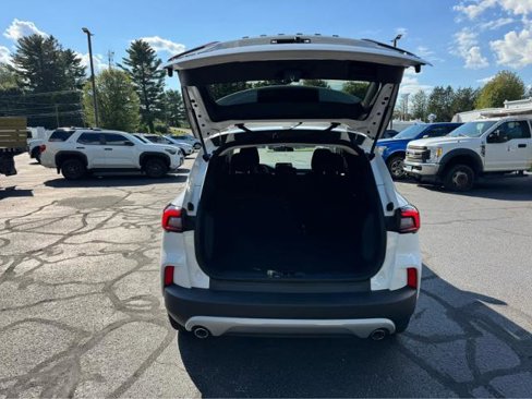 Certified 2025 Ford Escape Active w/ Cold Weather Package image 5