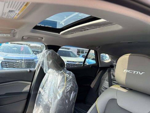 New 2025 Chevrolet Trax ACTIV w/ Sunroof Package image 11