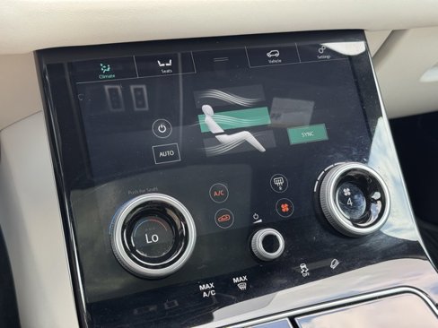 Used 2019 Land Rover Range Rover Velar R-Dynamic HSE image 56