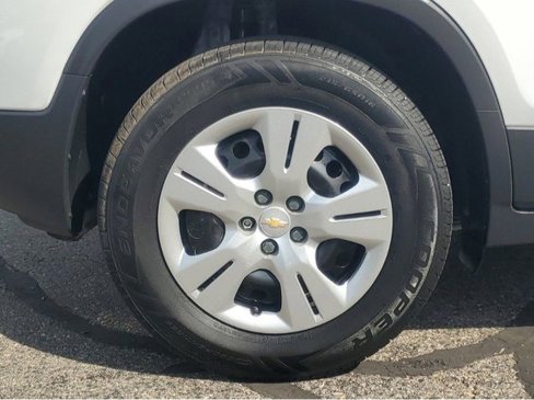 Used 2017 Chevrolet Trax LS image 5