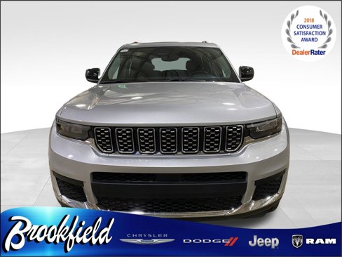 Used 2023 Jeep Grand Cherokee L Laredo image 2