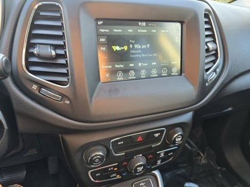 Used 2020 Jeep Compass Latitude w/ Cold Weather Group image 34
