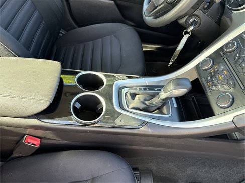 Used 2014 Ford Fusion SE image 16