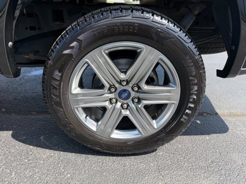 Used 2018 Ford F150 XLT w/ Equipment Group 302A Luxury image 24