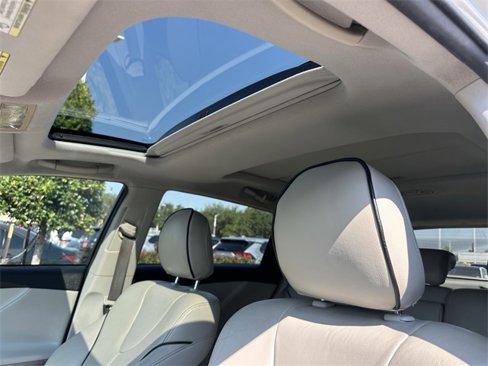 Used 2010 Toyota Venza image 18