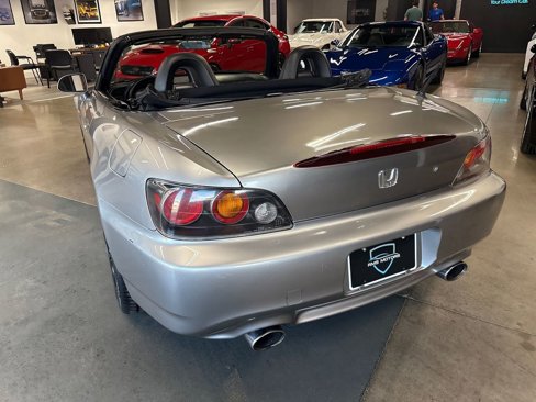 Used 2005 Honda S2000 image 11