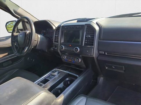 Used 2018 Ford Expedition Limited image 19