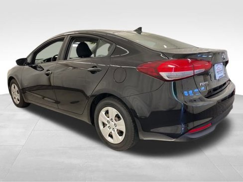 Used 2018 Kia Forte LX image 4