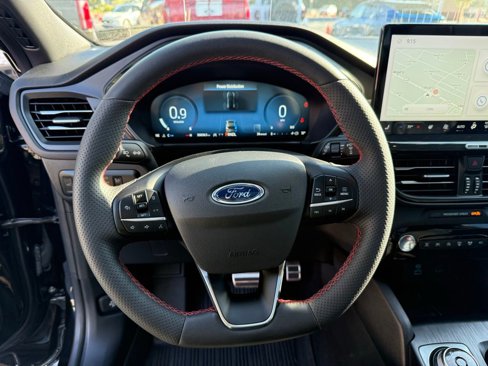 Used 2023 Ford Escape ST-Line Elite w/ Premium Technology Package image 16