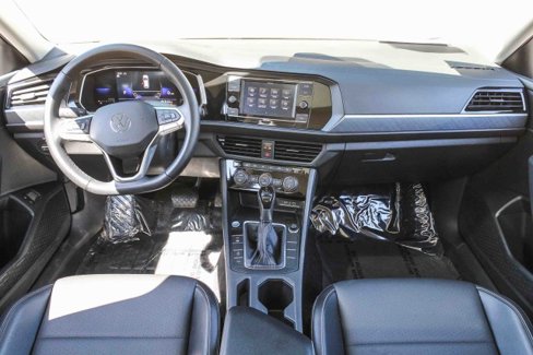 Used 2022 Volkswagen Jetta SE image 12