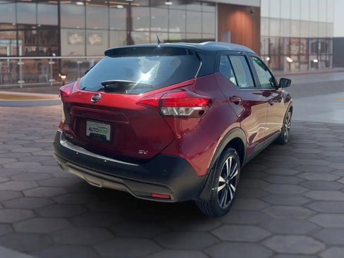 Used 2020 Nissan Kicks SV image 4