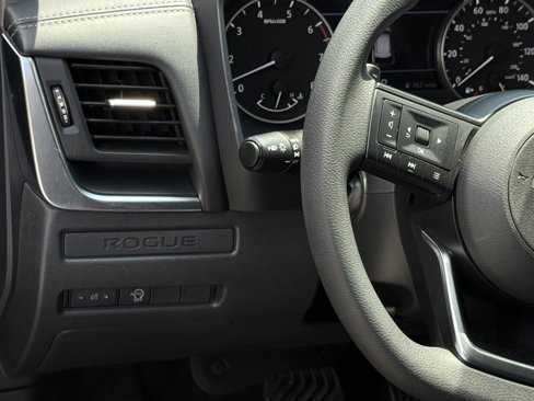 Certified 2023 Nissan Rogue S image 14