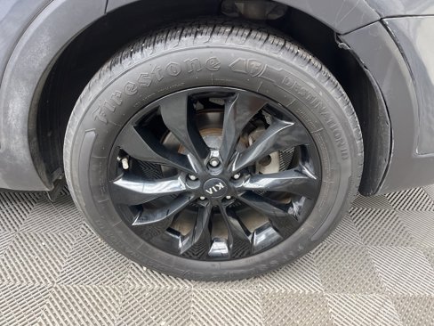 Used 2019 Kia Sorento S image 15