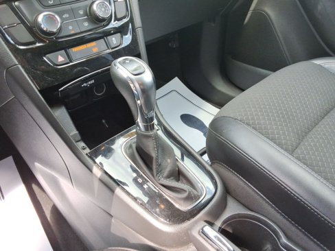 Used 2021 Buick Encore Preferred image 16