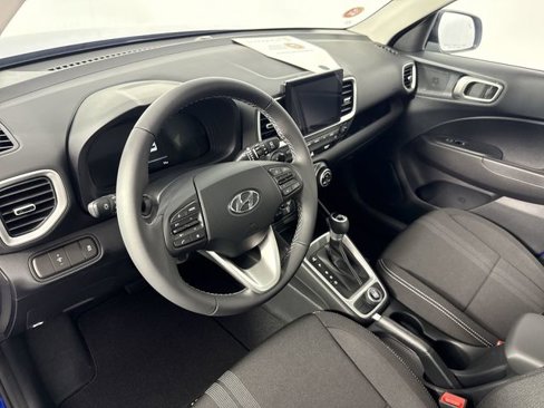 New 2025 Hyundai Venue SEL image 11