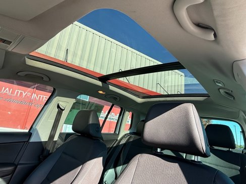 Used 2017 Volkswagen Tiguan Wolfsburg Edition image 6