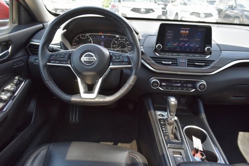 Used 2020 Nissan Altima 2.5 Platinum image 17