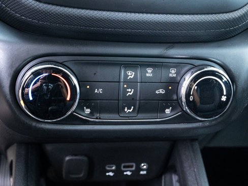 Used 2023 Chevrolet TrailBlazer LT image 31