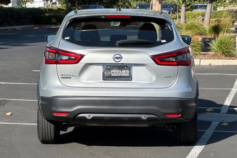 Certified 2022 Nissan Rogue Sport S image 5