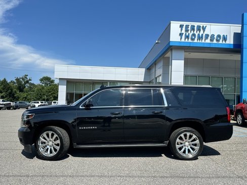 Used 2018 Chevrolet Suburban LT image 5