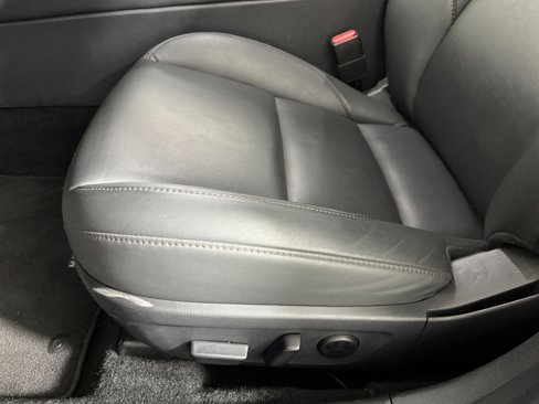 Used 2024 MAZDA MAZDA3 s image 10