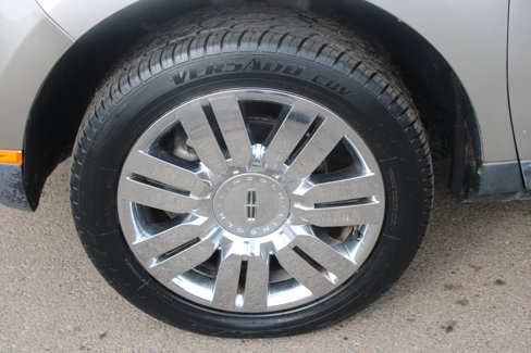 Used 2008 Lincoln MKX 2WD image 16