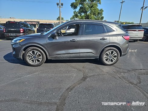 Used 2020 Ford Escape SEL image 2