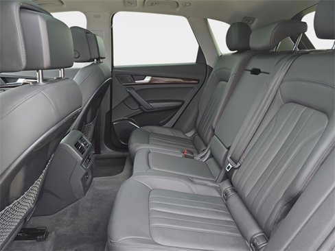 Used 2020 Audi Q5 2.0T Premium w/ Convenience Package image 18