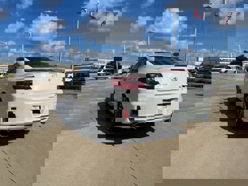 Used 2015 Honda Accord EX-L image 3