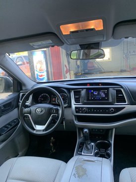 Used 2017 Toyota Highlander LE image 11