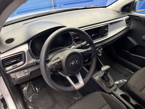 Used 2018 Kia Rio LX image 11