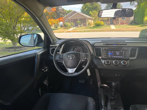 Used 2014 Toyota RAV4 LE image 10