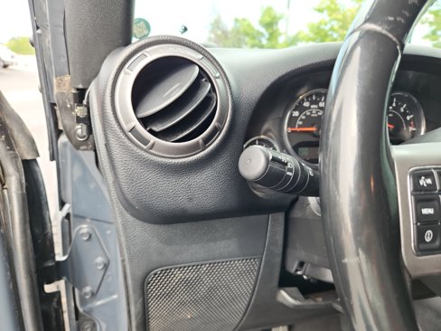 Used 2017 Jeep Wrangler Unlimited Sport image 31