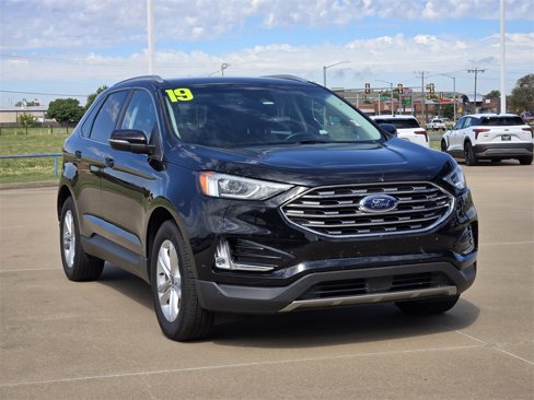 Used 2019 Ford Edge SEL w/ Equipment Group 201A image 3