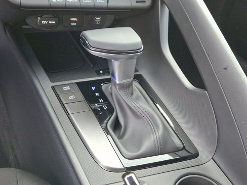 New 2025 Hyundai Elantra Sport image 10