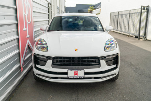 Used 2022 Porsche Macan image 44