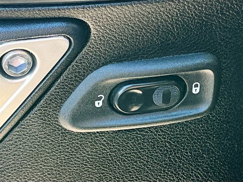 Used 2013 Jeep Wrangler Unlimited Sahara w/ Connectivity Group image 16