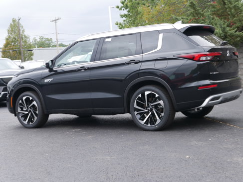 New 2025 Mitsubishi Outlander 4WD Plug-In Hybrid image 4